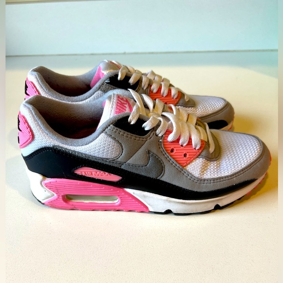 Nike Womens Airmax 90 authentic - Picture 1 of 6